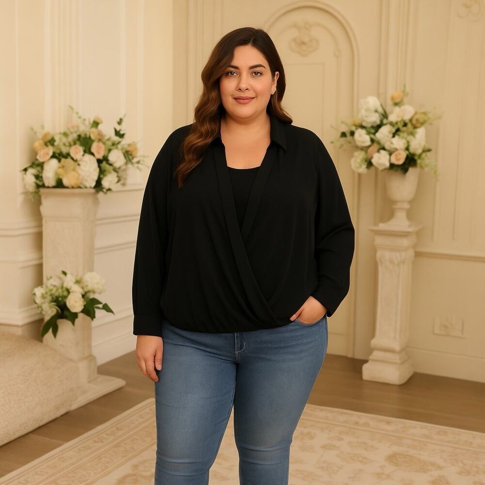 NWT Chico's Top Size 4 (2X) Black Surplice Popover Bubble Hem Built-in Cami